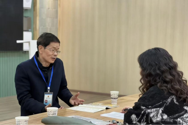 吕校学期初督导.png 吕校学期初督导.png